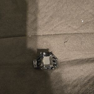 Paparazzi gunmetal square rhinestone stretchback ring